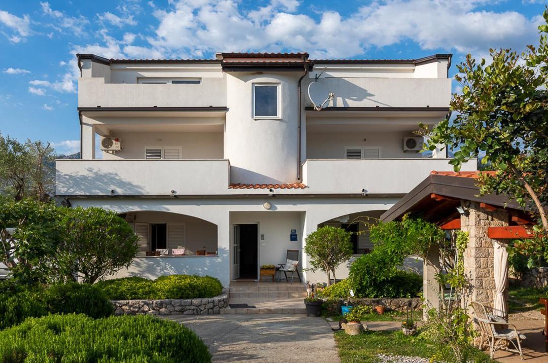 Apartments Punta 셀리네 외부 사진